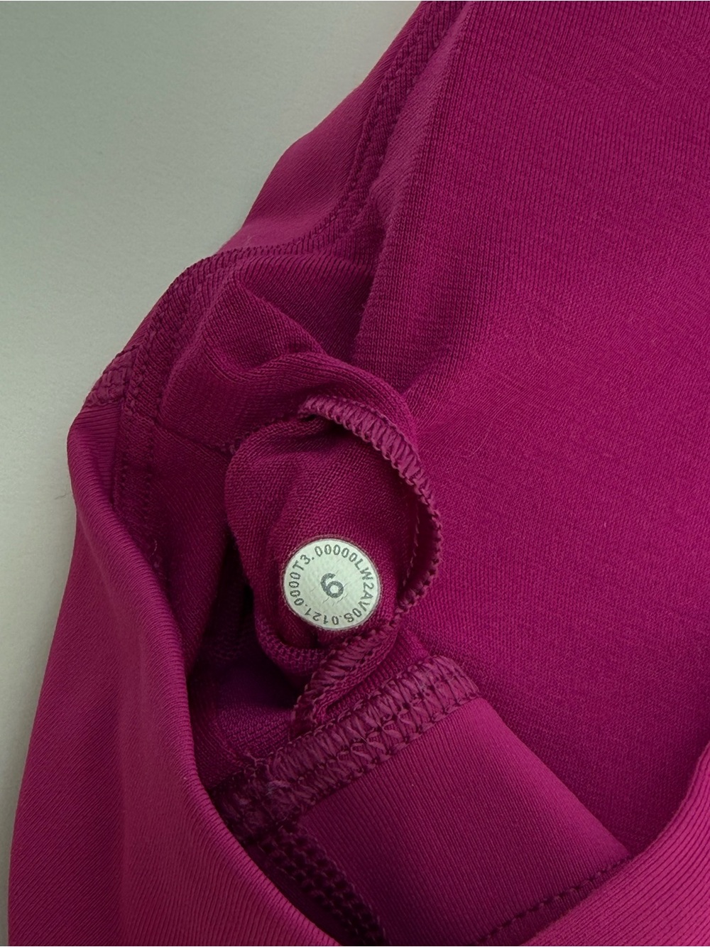 Lululemon Energy Bra Ripened Raspberry sz 6 - Picture 4 of 4